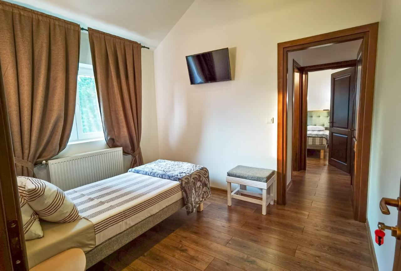 Apartamento 2 - Casa Divertis Buzău